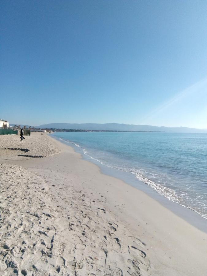 Casa Vacanze Menta Fiorita Flumini di Quartu Bagian luar foto