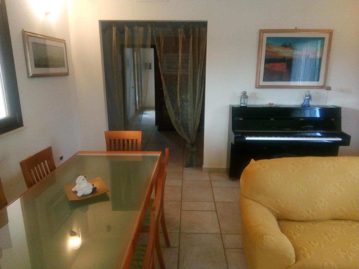 Casa Vacanze Menta Fiorita Flumini di Quartu Bagian luar foto