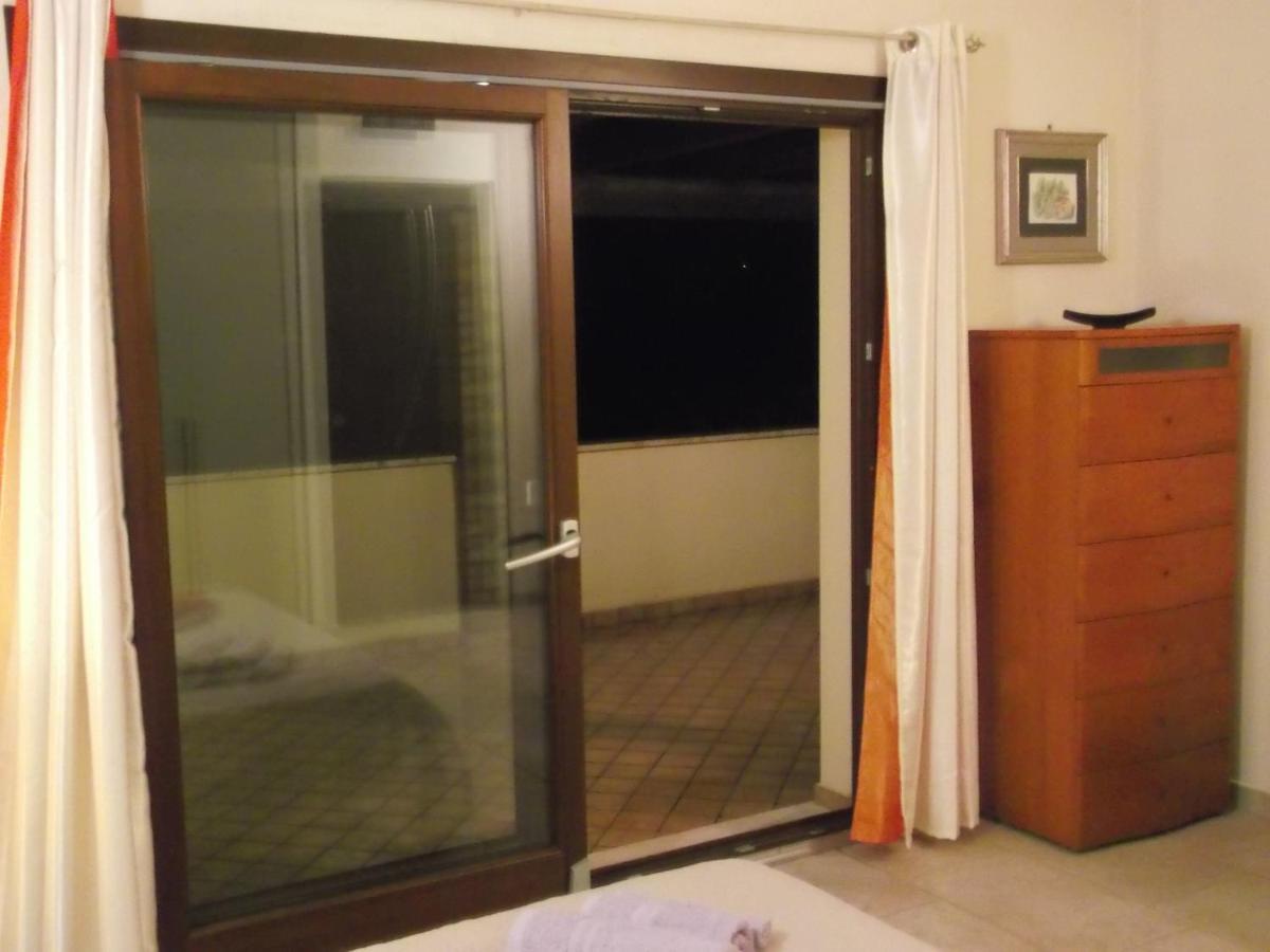 Casa Vacanze Menta Fiorita Flumini di Quartu Bagian luar foto