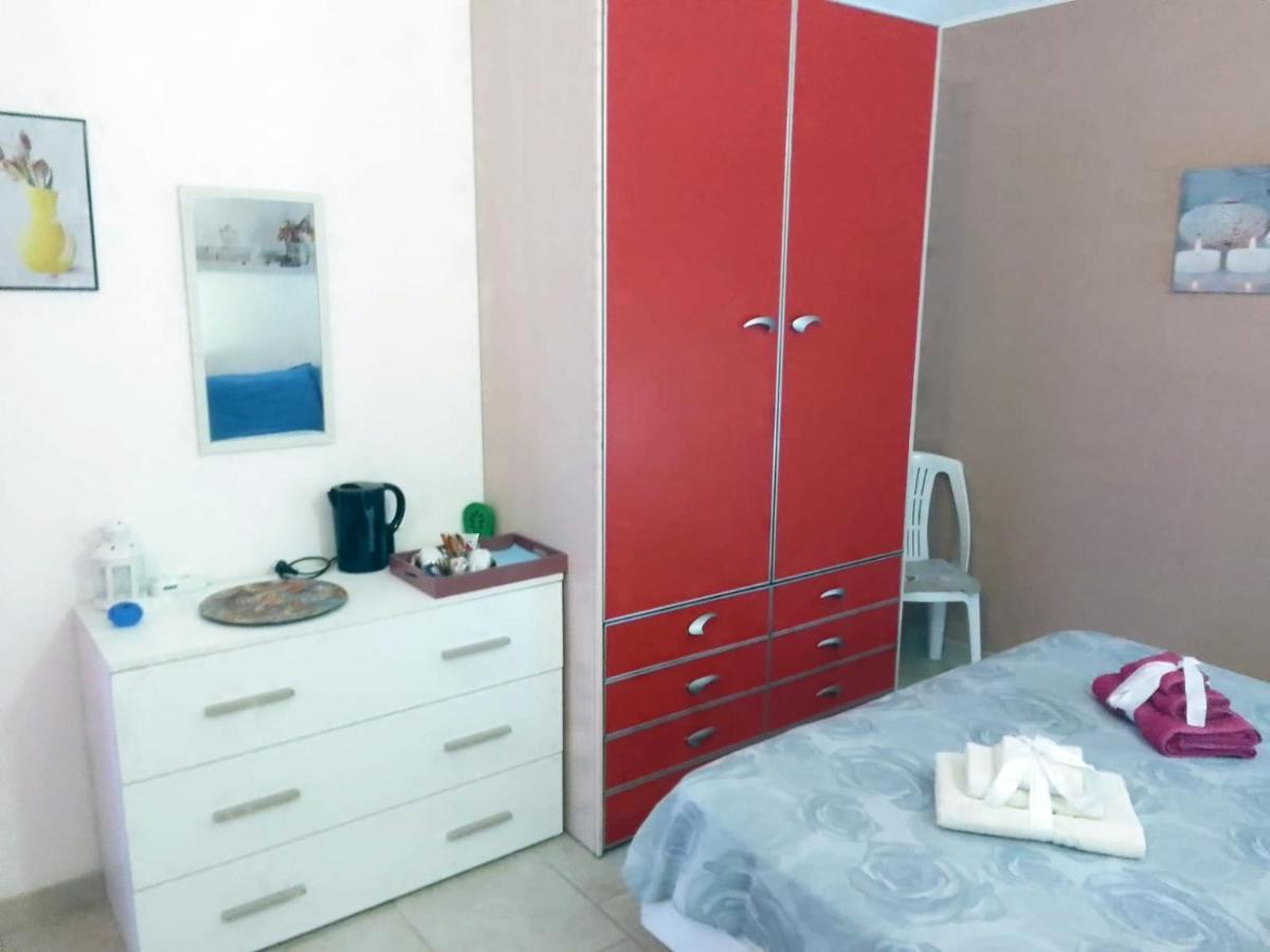 Casa Vacanze Menta Fiorita Flumini di Quartu Bagian luar foto
