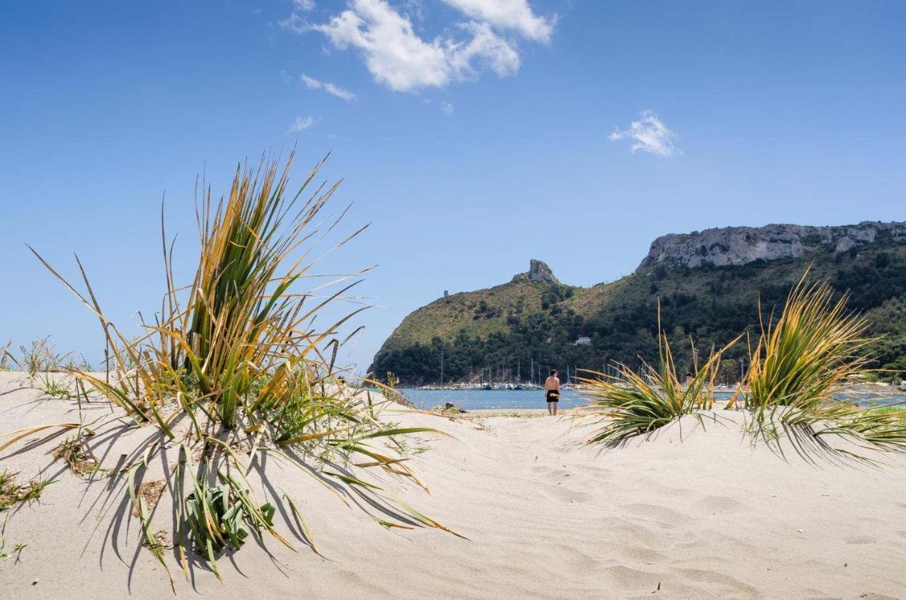Casa Vacanze Menta Fiorita Flumini di Quartu Bagian luar foto